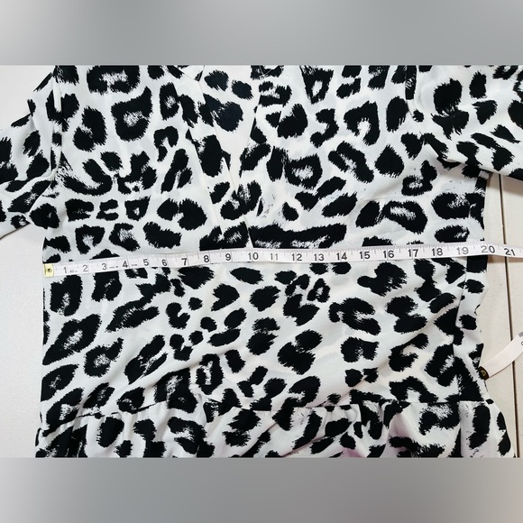 Sunday Up Black and White Animal Print Long Sleeve Dress - Picture 9 of 16